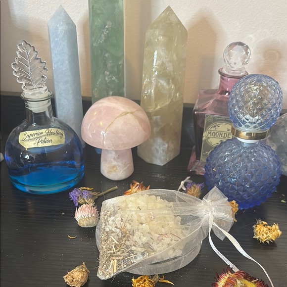 Glamor Spell Bath Tea Bag - Picture 1 of 4